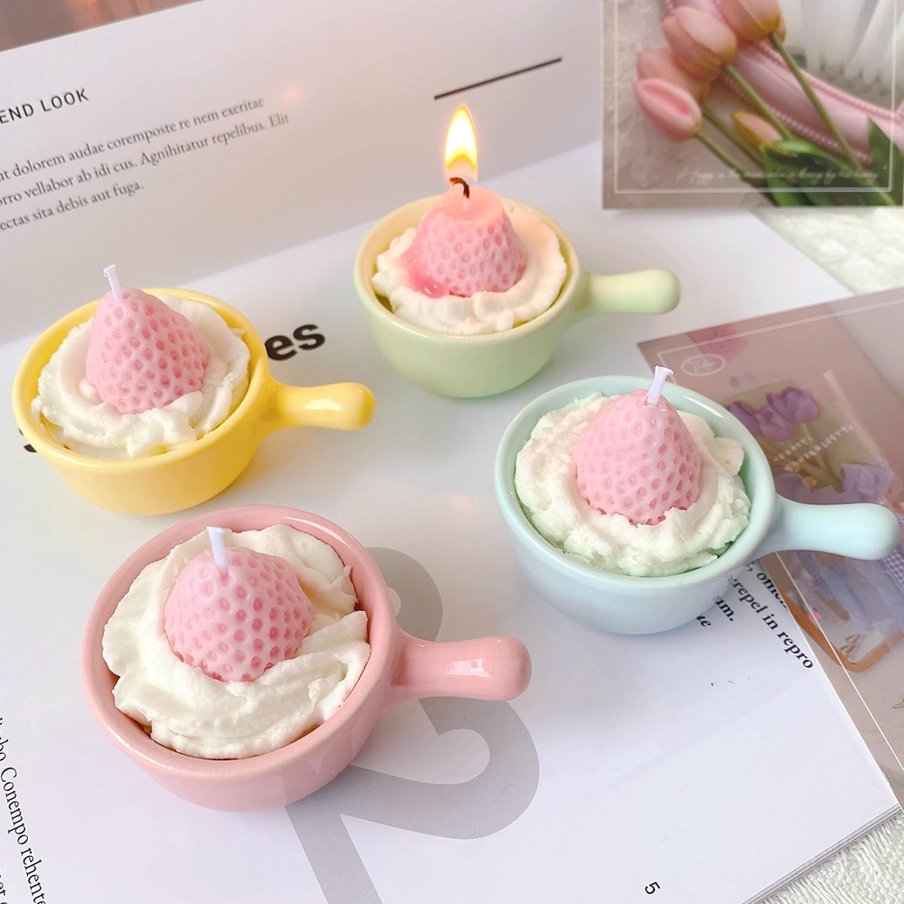 Home Fragrance English Pear And Freesia - 1Pc Strawberry Cup Cake Scented Candle,